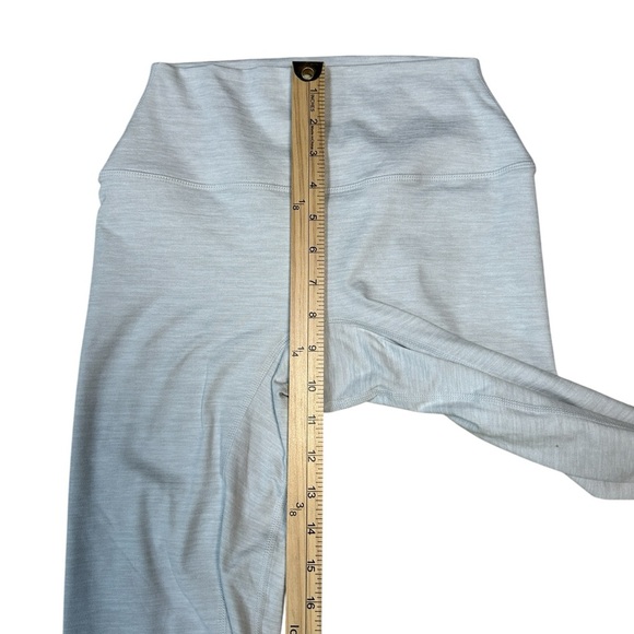 SET Active | FormCloud Light Gray High-Waisted Leggings, Size Small - Picture 3 of 10